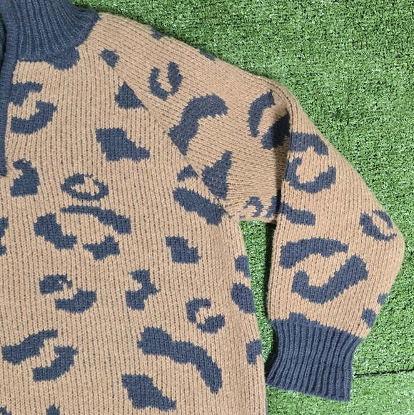 SIMPLY SOUTHERN | LEO SOFT & COZY SWEATER KNIT HEAVYWEIGHT LEOPARD PULLOVER - Picture 6 of 13